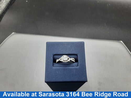 Women's Ring - White Gold 14k (.585) 3.3 grams Size 6