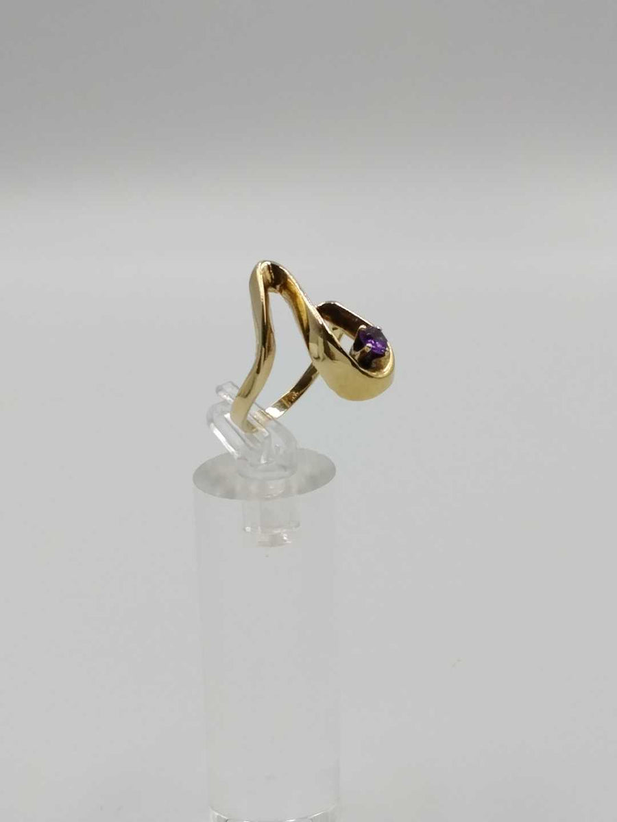 Women's Ring - Yellow Gold 14k (.585) 6.5 grams Size 8.5