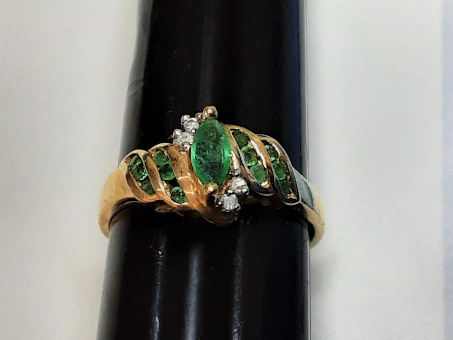 Women's Ring - Yellow Gold 14k (.585) 2.7 grams Size 7