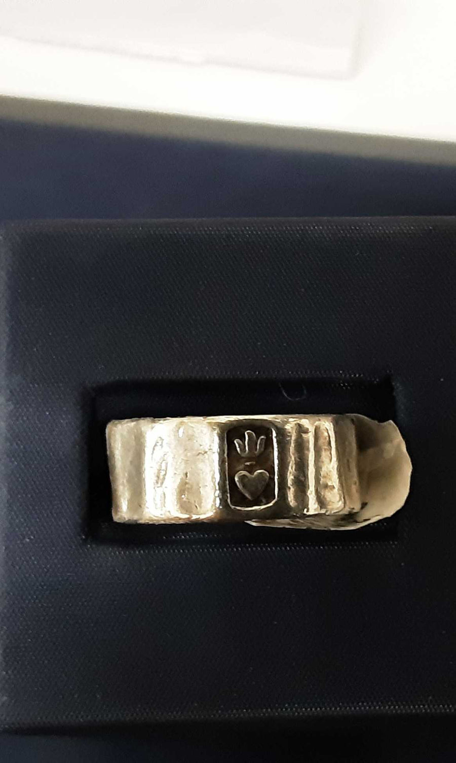 Men's Ring - Silver 9.8 grams Size 10.5