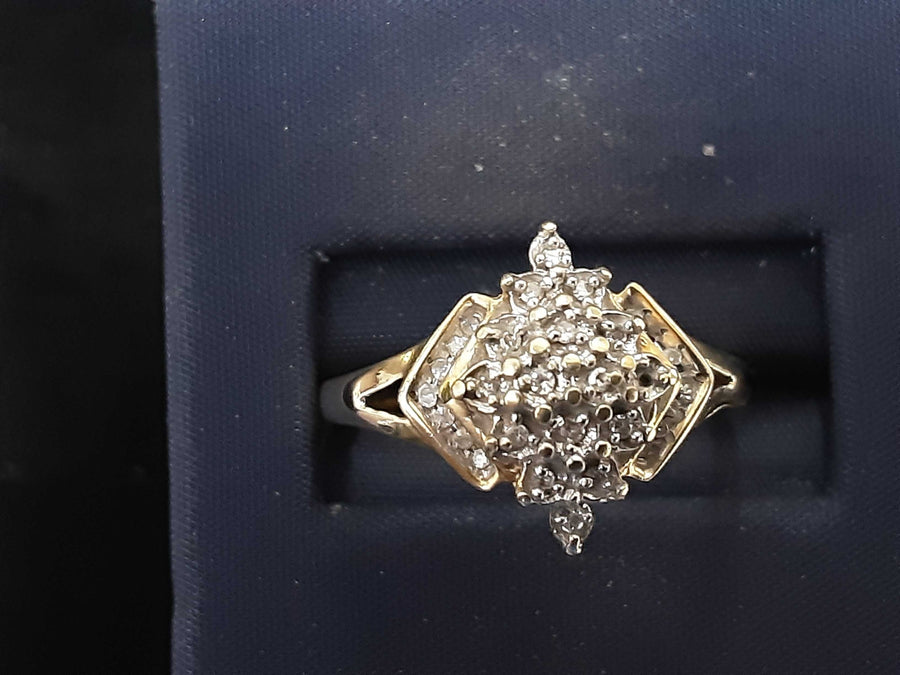 Women's Ring - Yellow Gold 10k (.417) 2.5 grams Size 9.5