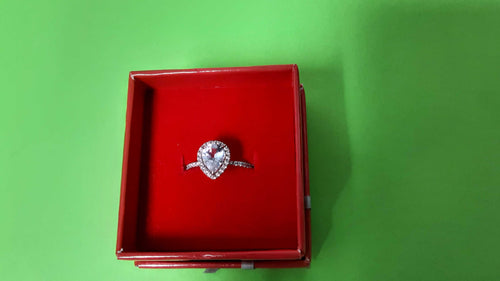 Women's Ring - White Gold 10k (.417) 1.6 grams Size 8