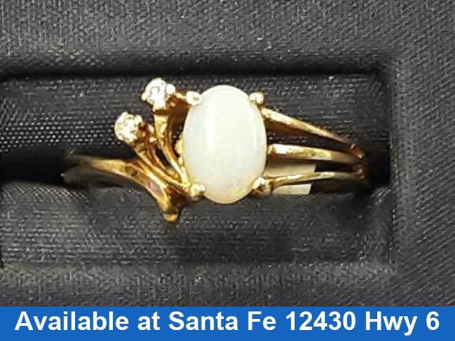Women's Ring - Yellow Gold 14k (.585) 2.7 grams Size 8.5