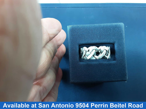 Women's Ring - Silver 4.7 grams Size 7.5