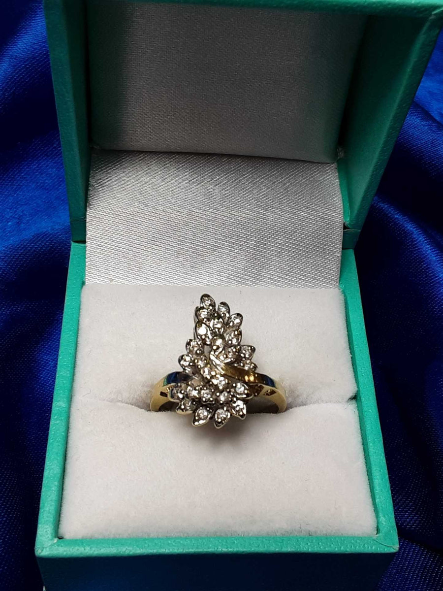 Women's Ring - Yellow Gold 14k (.585) 4.2 grams Size 8