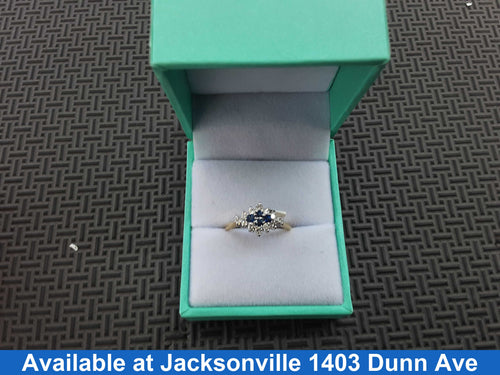 Women's Ring - White Gold 18k (.750) 2.8 grams Size 5.5