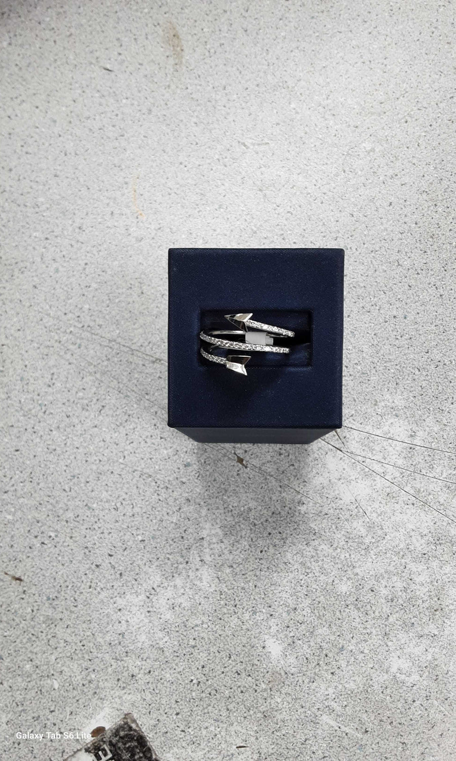 Women's Ring - White Gold 14k (.585) 3.5 grams Size 7.5