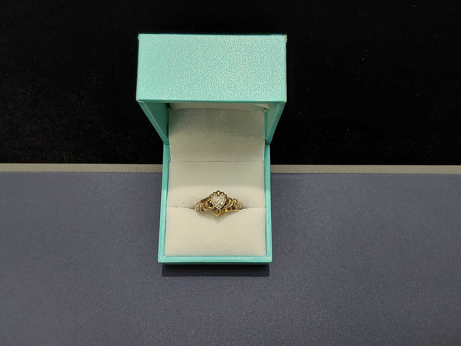 Women's Ring - Yellow Gold 10k (.417) 3.8 grams Size 5