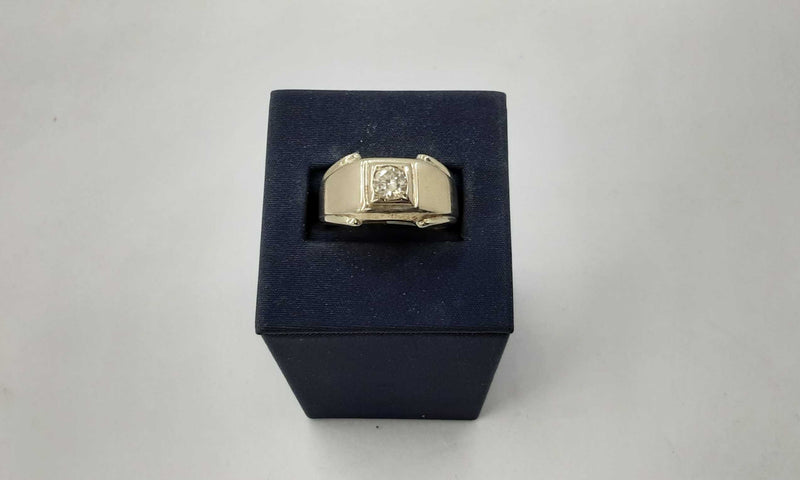 White Gold 14k (.585) 10.3 grams Size 10