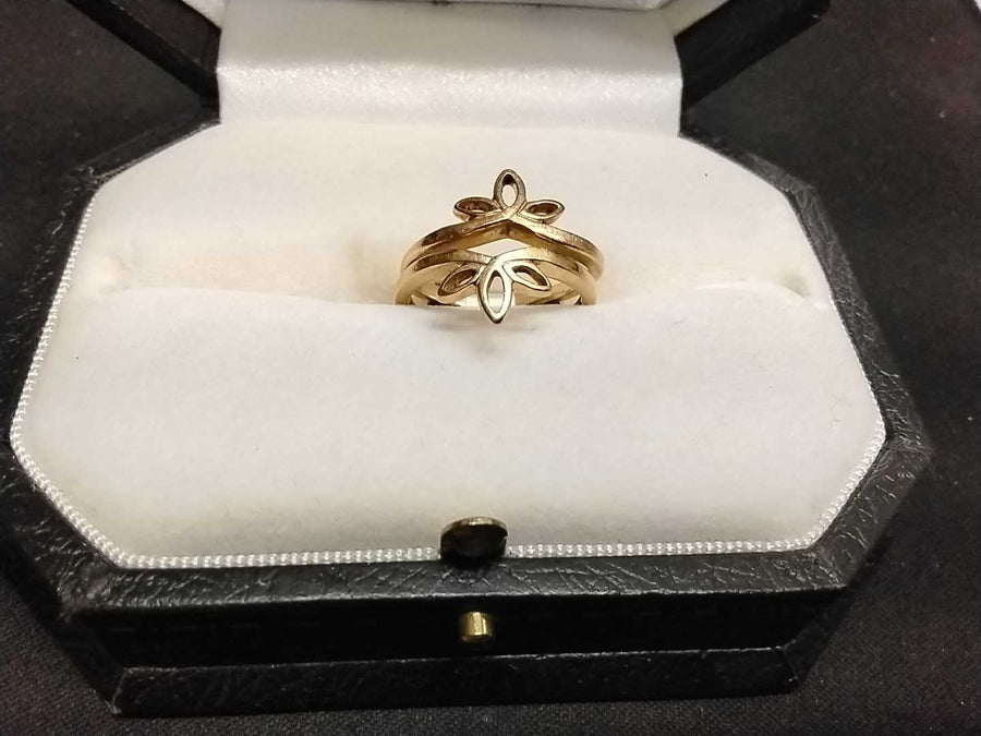 Women's Ring - Yellow Gold 14k (.585) 4.4 grams Size 4
