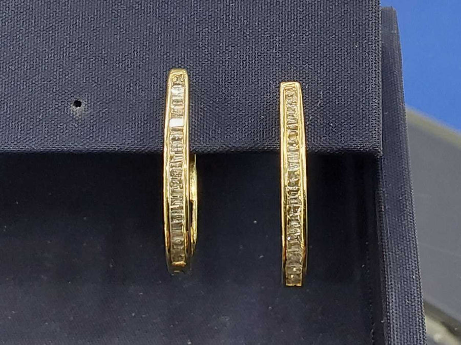 Bangle Earrings - Yellow Gold 10k (.417) 2.8 grams