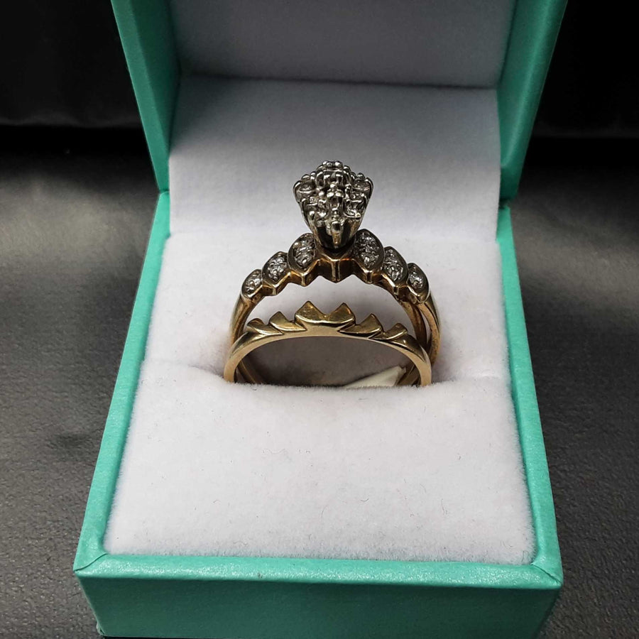 Women's Ring - Yellow Gold 10k (.417) 8.4 grams Size 8