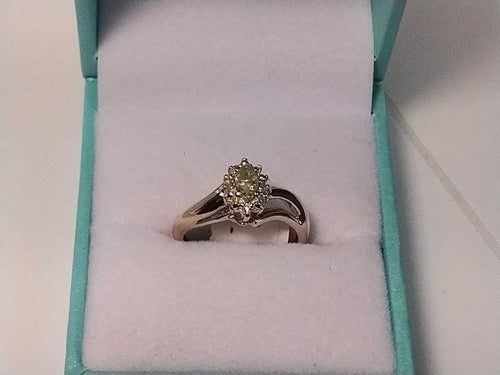 Women's Ring - Yellow Gold 10k (.417) 2.1 grams Size 5