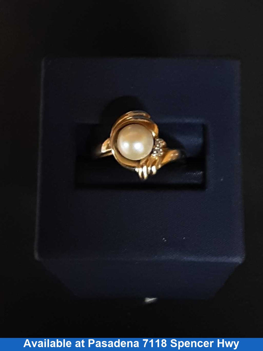 Women's Ring - Yellow Gold 10k (.417) 3.4 grams Size 20