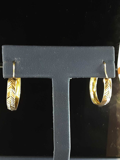 Bangle Earrings - Yellow Gold 18k (.750) 2.6 grams