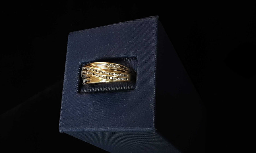 Ring - Wedding Band - Yellow Gold 10k (.417) 3 grams Size 8
