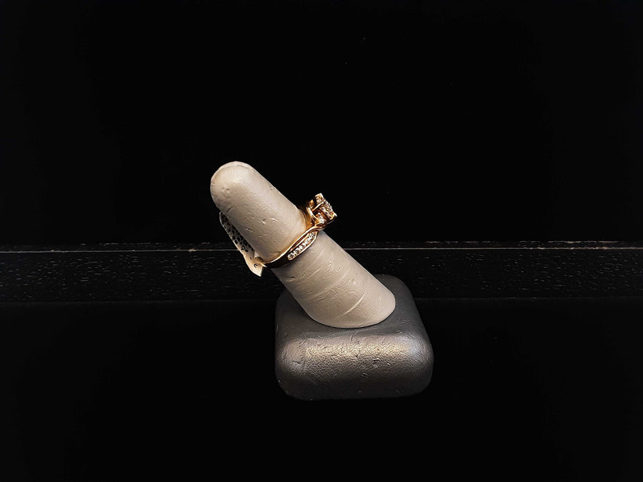 Women's Ring - Yellow Gold 10k (.417) 3.8 grams Size 20