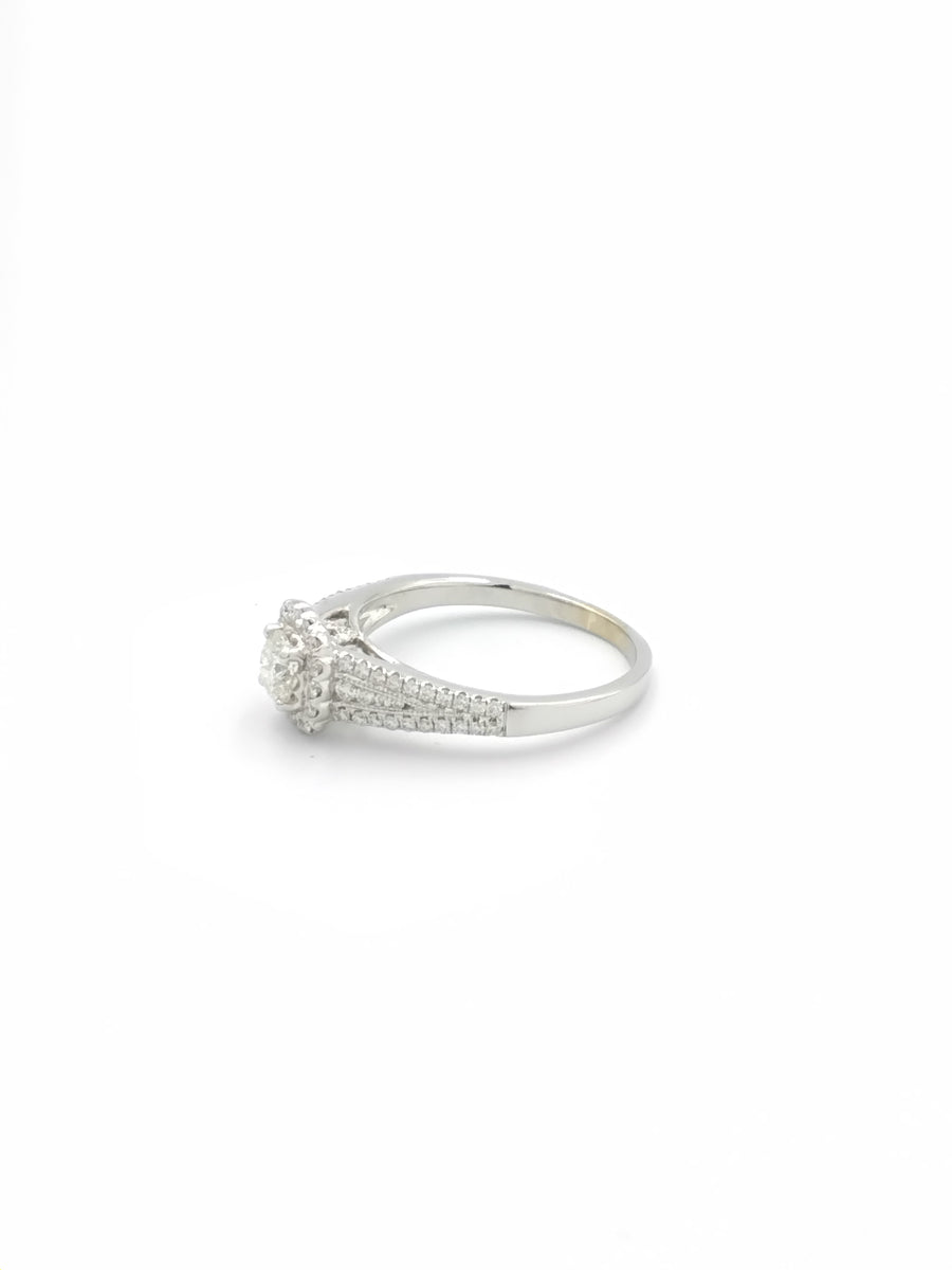 Women's Ring - White Gold 14k (.585) 4.4 grams Size 9