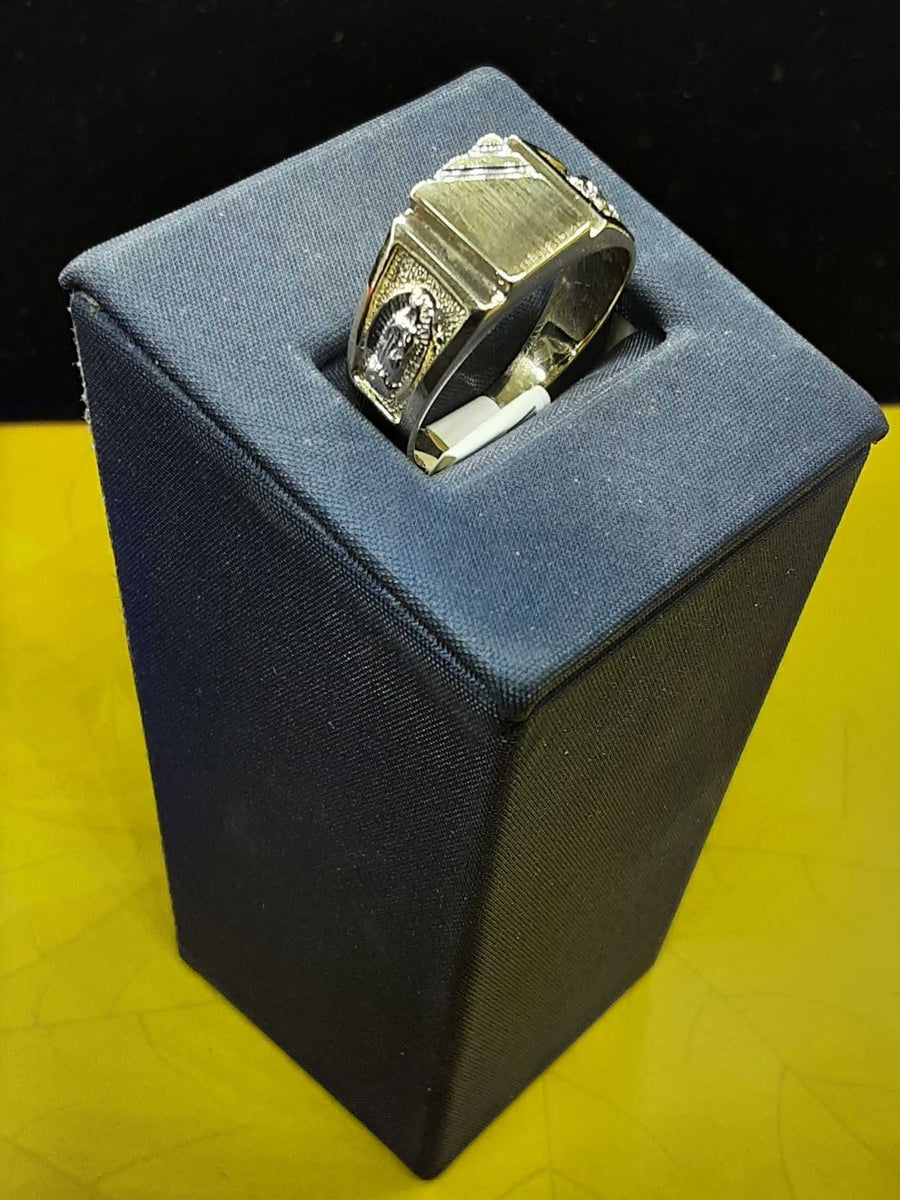 Men's Ring - Yellow Gold 10k (.417) 4.3 grams Size 9