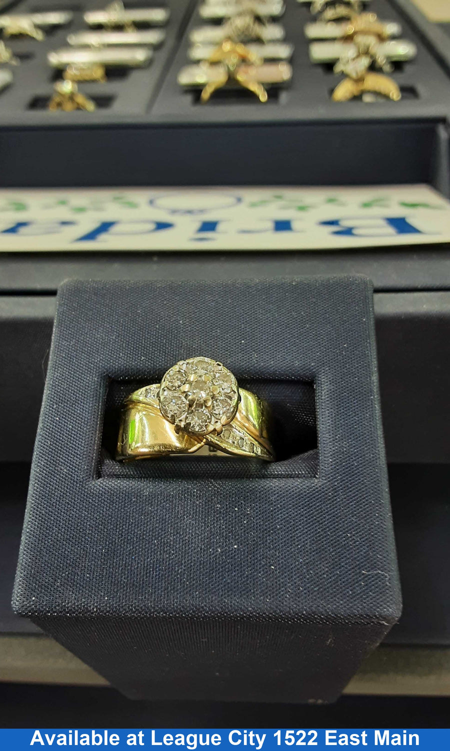 Women's Ring - Yellow Gold 14k (.585) 5.4 grams Size 6.5