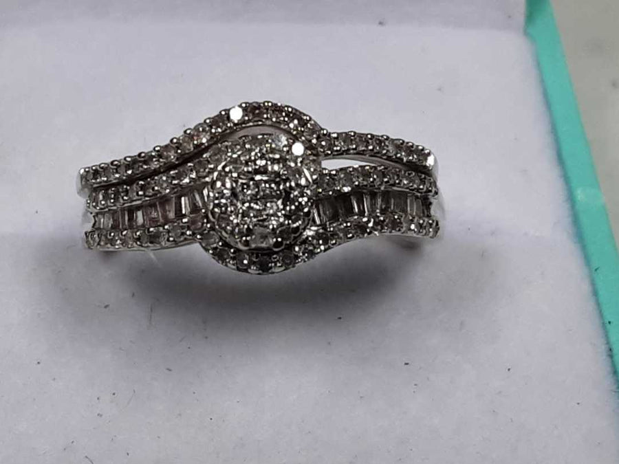 Ring - Wedding Set - White Gold 10k (.417) 5.7 grams Size 7