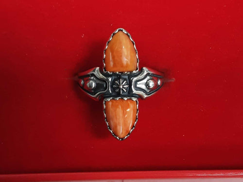 Women's Ring - Silver 5.7 grams Size 9