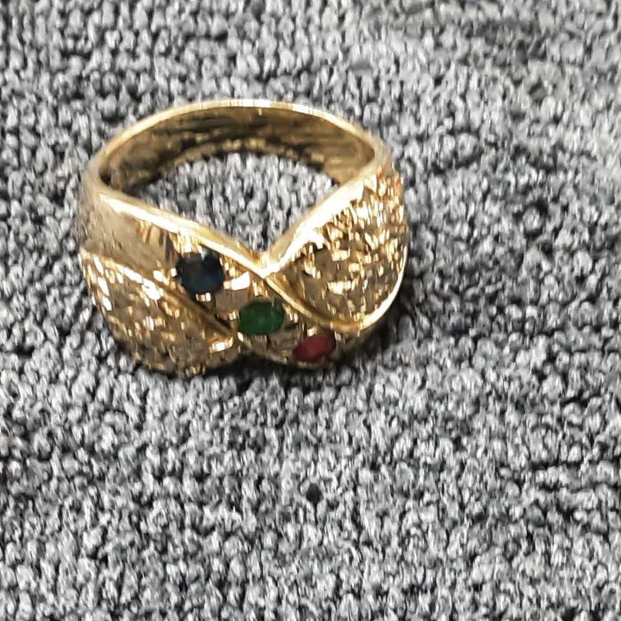 Women's Ring - Yellow Gold 14k (.585) 12 grams Size 7