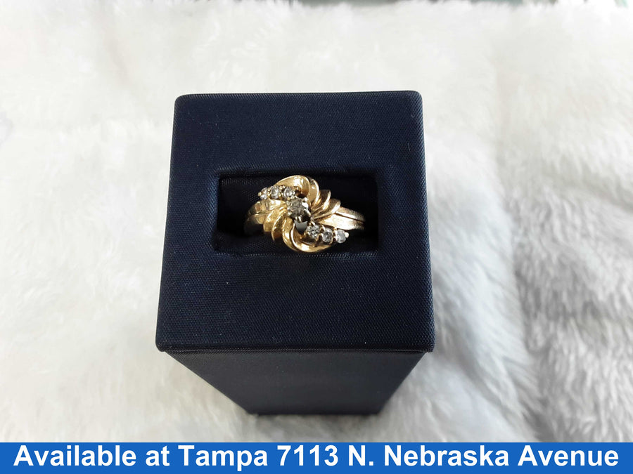 Women's Ring - Yellow Gold 14k (.585) 3.8 grams Size 7.5