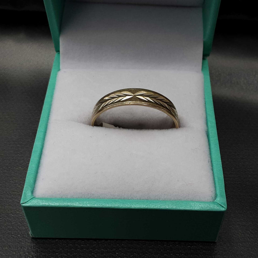 Ring - Wedding Band - Yellow Gold 10k (.417) 2.3 grams Size 11
