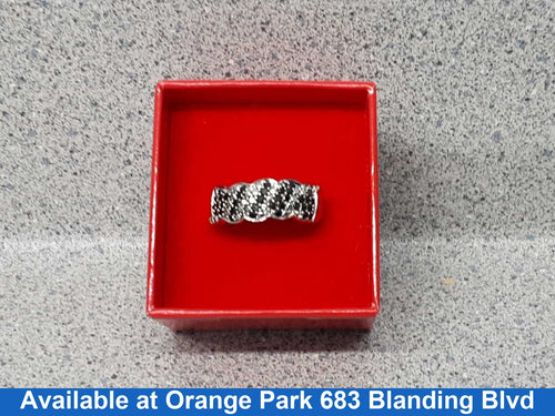 Women's Ring - White Gold 14k (.585) 6.3 grams Size 8