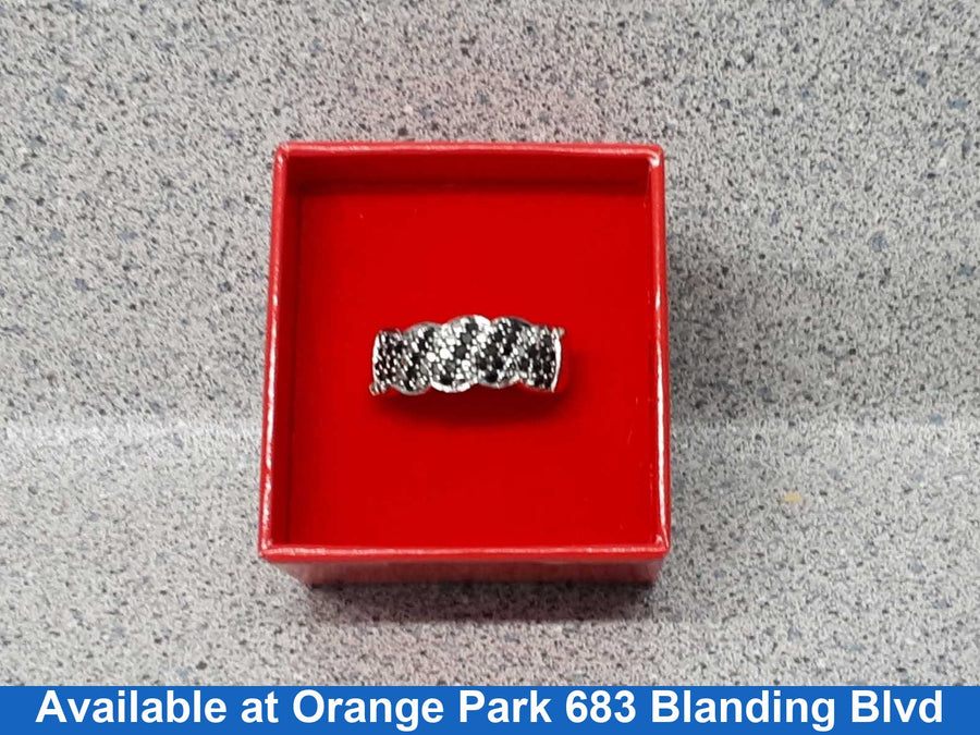 Women's Ring - White Gold 14k (.585) 6.3 grams Size 8