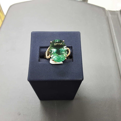 Women's Ring - Yellow Gold 10k (.417) 5.7 grams Size 6.5