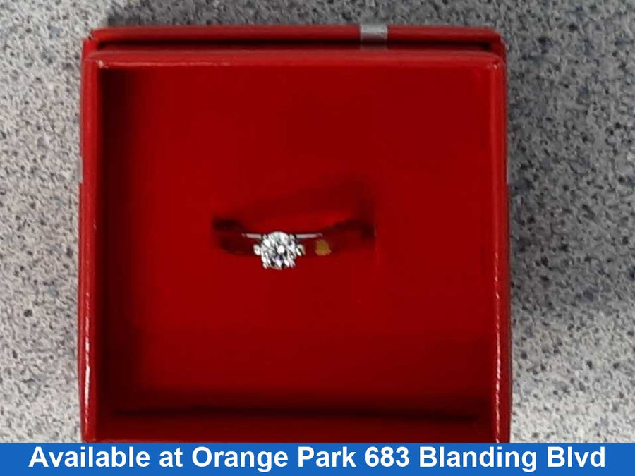Women's Ring - Solitaire - White Gold 18k (.750) 3.6 grams Size 3.5