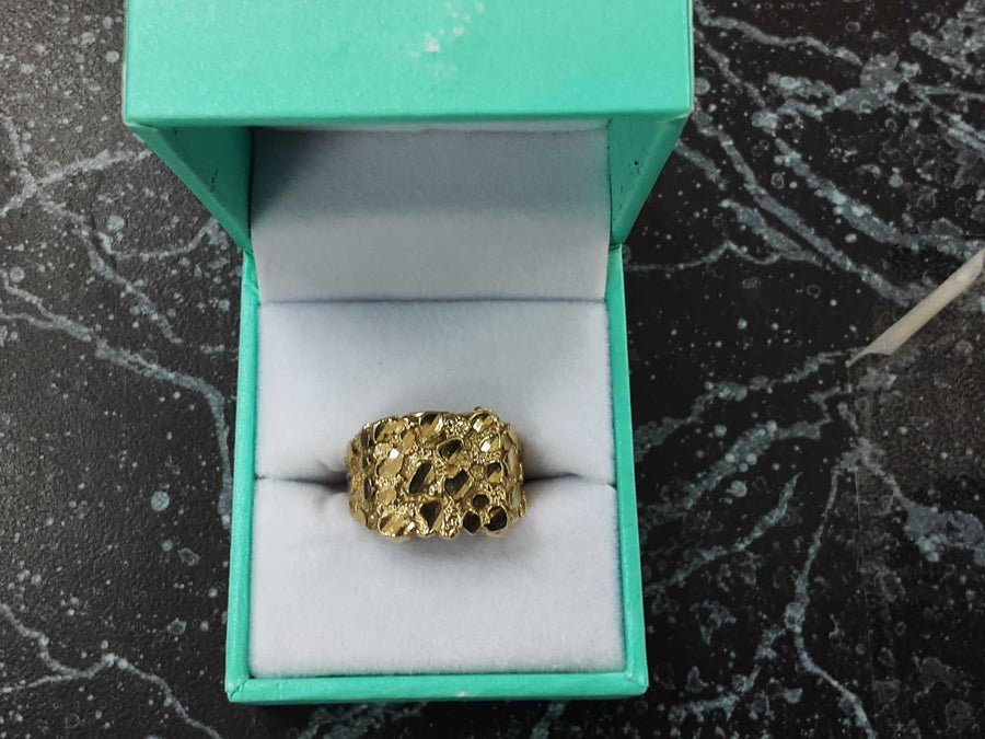 Men's Ring - Yellow Gold 10k (.417) 3.8 grams Size 8