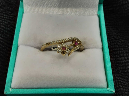 Women's Ring - Yellow Gold 14k (.585) 1.9 grams Size 7