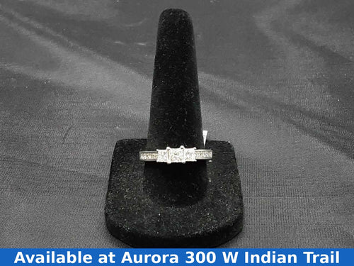Women's Ring - Solitaire - White Gold 14k (.585) 4 grams Size 8