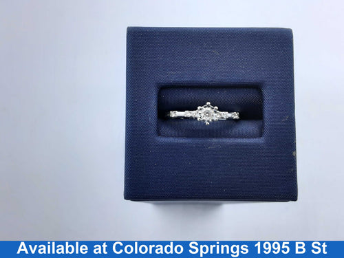 Women's Ring - Solitaire - White Gold 10k (.417) 1.7 grams Size 6.5