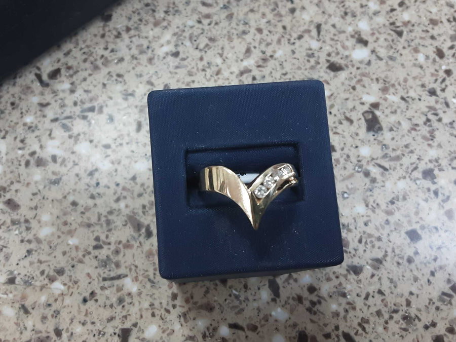 Women's Ring - Yellow Gold 14k (.585) 7.2 grams Size 10