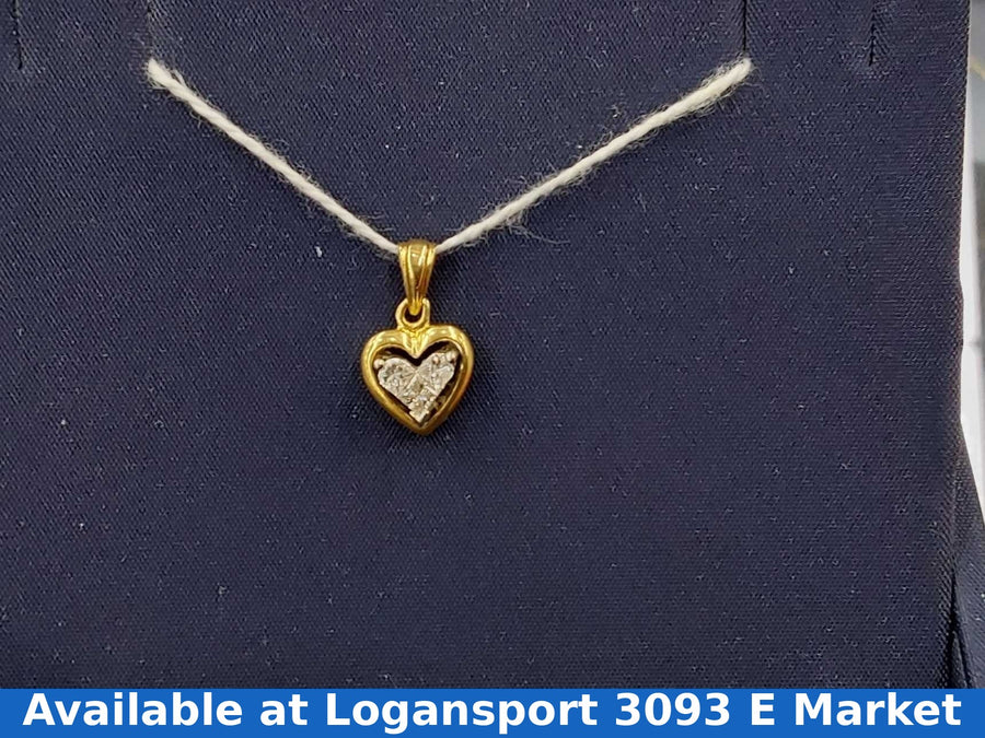 Diamond Pendant - Yellow Gold 18k (.750) 1.6 grams