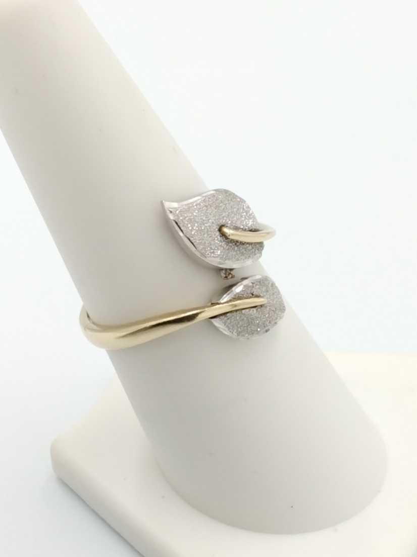 Women's Ring - Yellow Gold 14k (.585) 5.5 grams Size 7