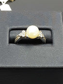 Women's Ring - Solitaire - White Gold 10k (.417) 2.5 grams Size 20