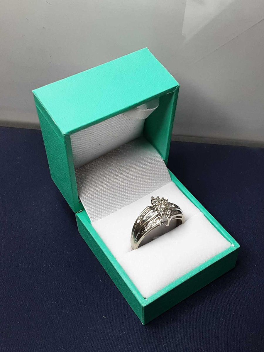 Women's Ring - White Gold 14k (.585) 4.9 grams Size 11