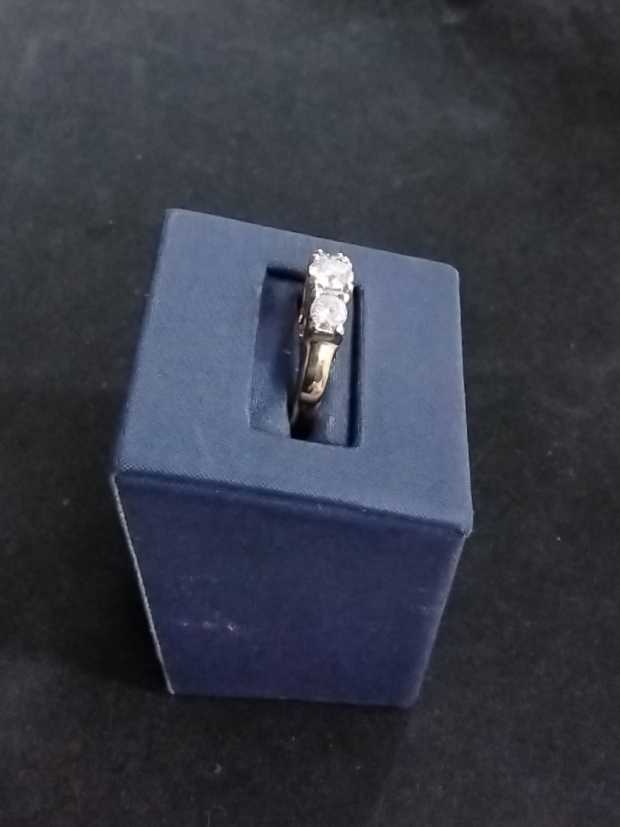 Women's Ring - Yellow Gold 14k (.585) 5.8 grams Size 20