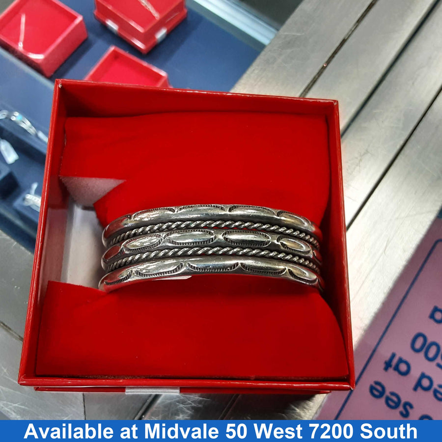 Bangle Bracelet - Silver 54.8 grams 8 inch