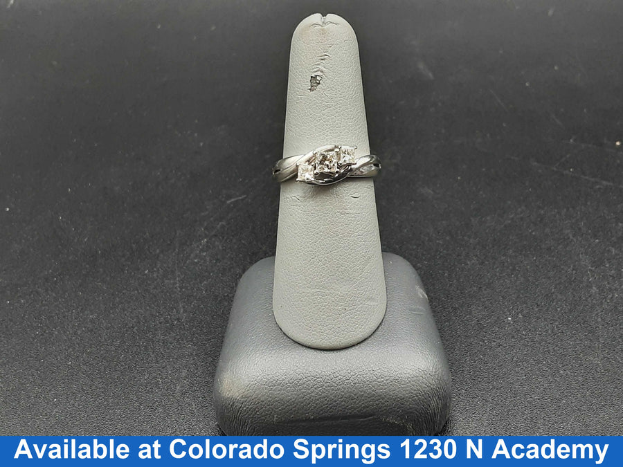 Women's Ring - White Gold 14k (.585) 4.2 grams Size 7