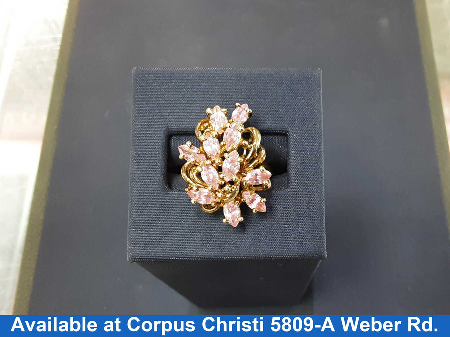 Women's Ring - Yellow Gold 10k (.417) 7 grams Size 7