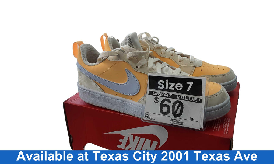 Nike Dv5456-107 Yellow
