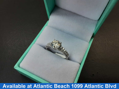 Ring - Wedding Set - White Gold 18k (.750) 3.6 grams Size 6