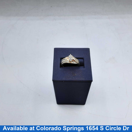 Women's Ring - Yellow Gold 10k (.417) 3.8 grams Size 7