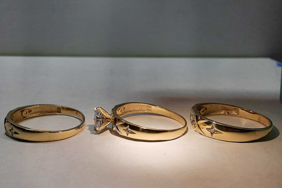 Ring - Wedding Set - Yellow Gold 10k (.417) 8.2 grams Size 12.5